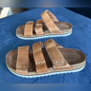 Womens 8-8.5 39 Taos Tremendous Brown Leather Slip On Slides Sandals Retail $175